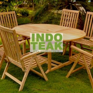 Outdoor Furniture Made From Solid Teak Wood