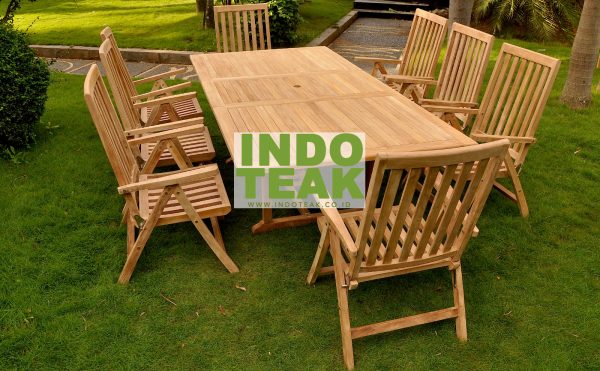 Garden Furniture Set Reclining Chairs And Rectangular Extending Table