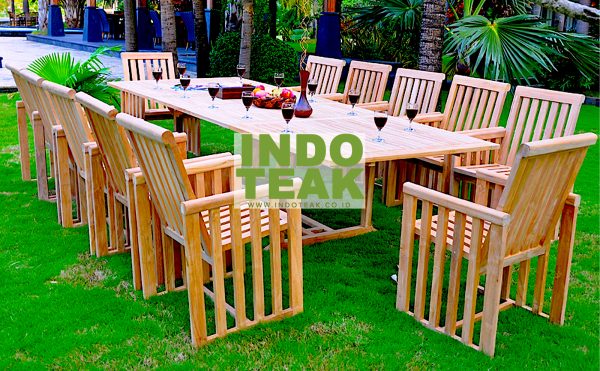 Outdoor Furniture Dinning Table And Chairs