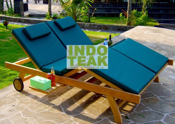 Double Sun Lounger - Sun Bed with Comfort Cushions
