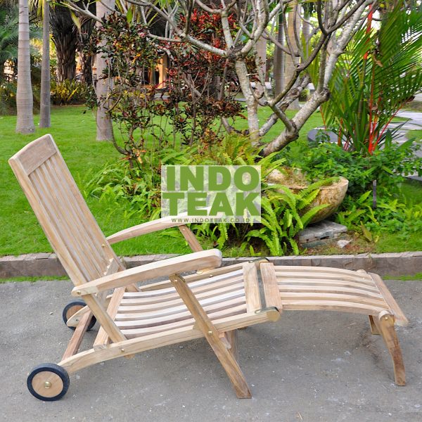 Teak Steamer Chair Outdoor Furniture Manufacturer