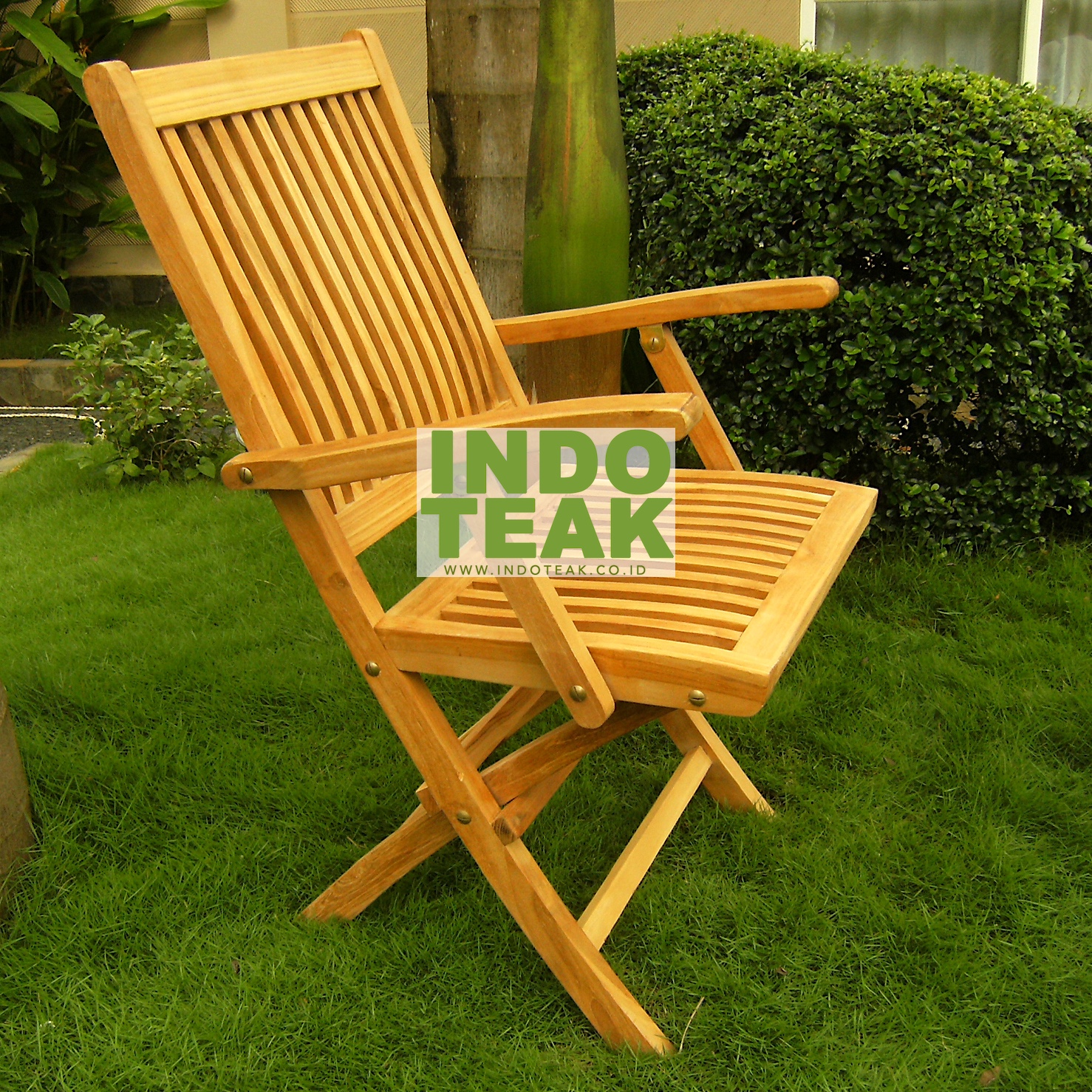 Solid Teak Folding Armchair Wholesale | Indoteak.co.id wooden teak furniture manufacturer Indonesia