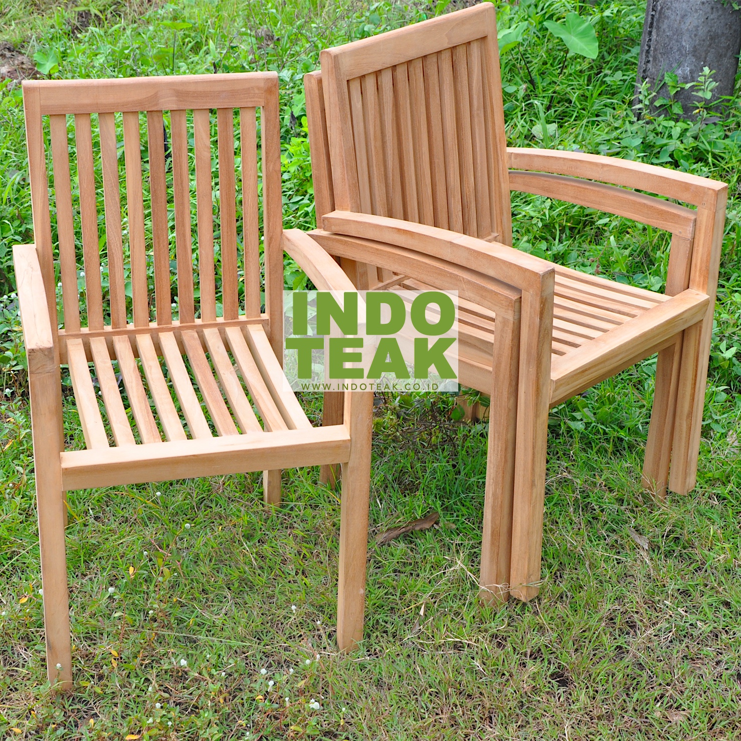 Premium Solid Teak Stacking Arm Chair for Outdoor Garden and Patio Furniture